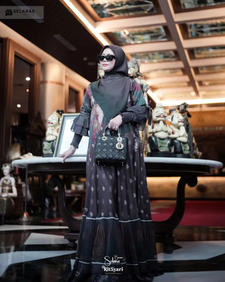 Solana Gamis Pesta Elegan Syari Madera Series Ritz Syari Rindita Soetikno